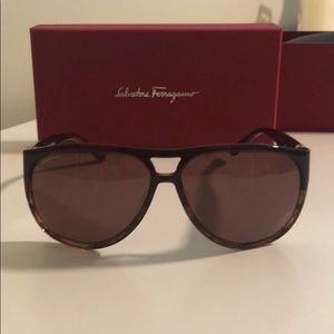 Salvatore Ferragamo tortoise frame sunglasses